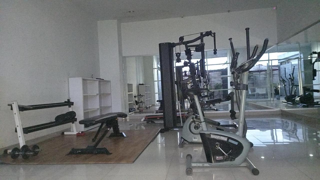 Apartemen Student Castle 요그야카르타 외부 사진